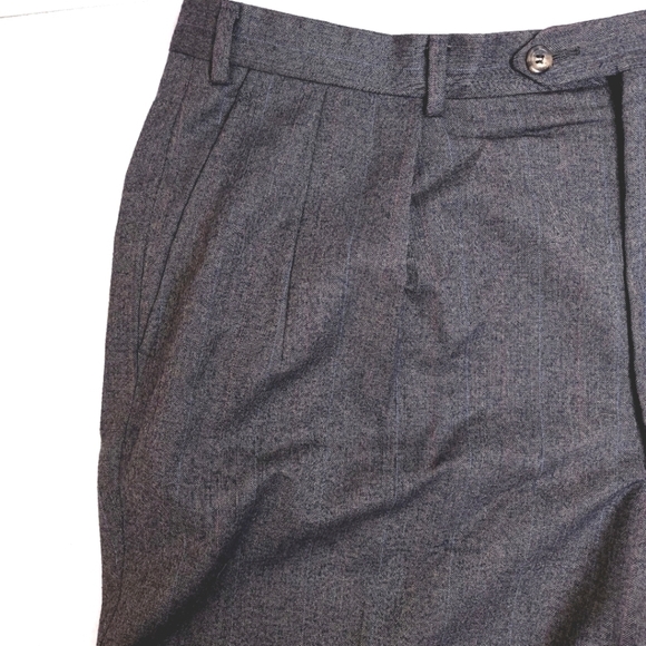 Gray Men's 40 x 28 Professional Pleated Formal Dress Pants made w/ Soft Material - Picture 2 of 10